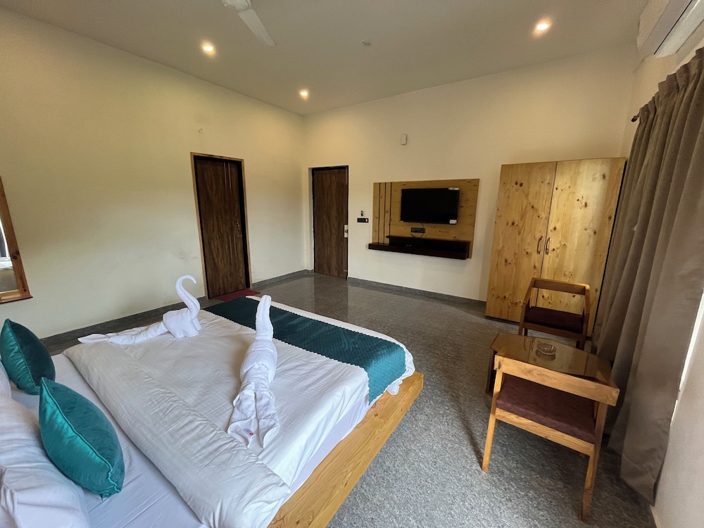 River Home Stay