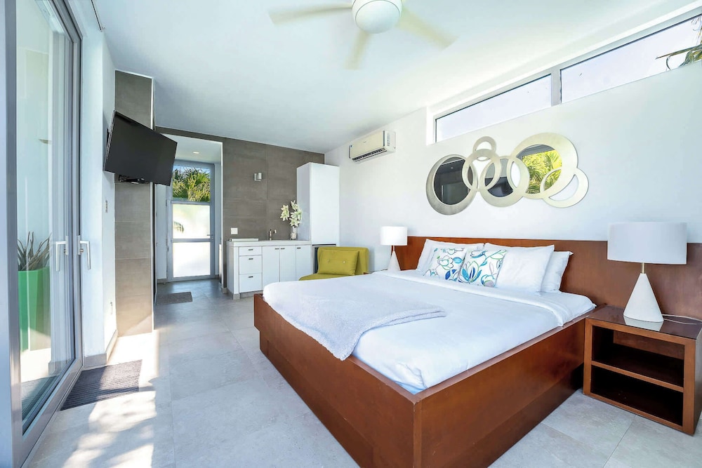 Seaside Family Vacation Villa, Hotel Amenities v2