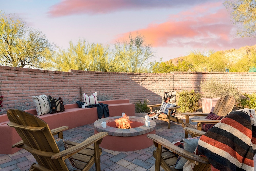 La Casona by Avantstay Gorgeous Spanish Style Oasis w Historic Charm Pool