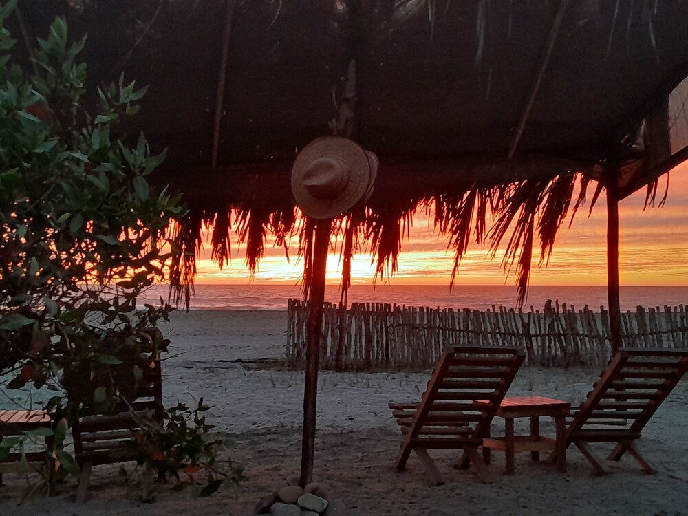 Tres Velas Surf