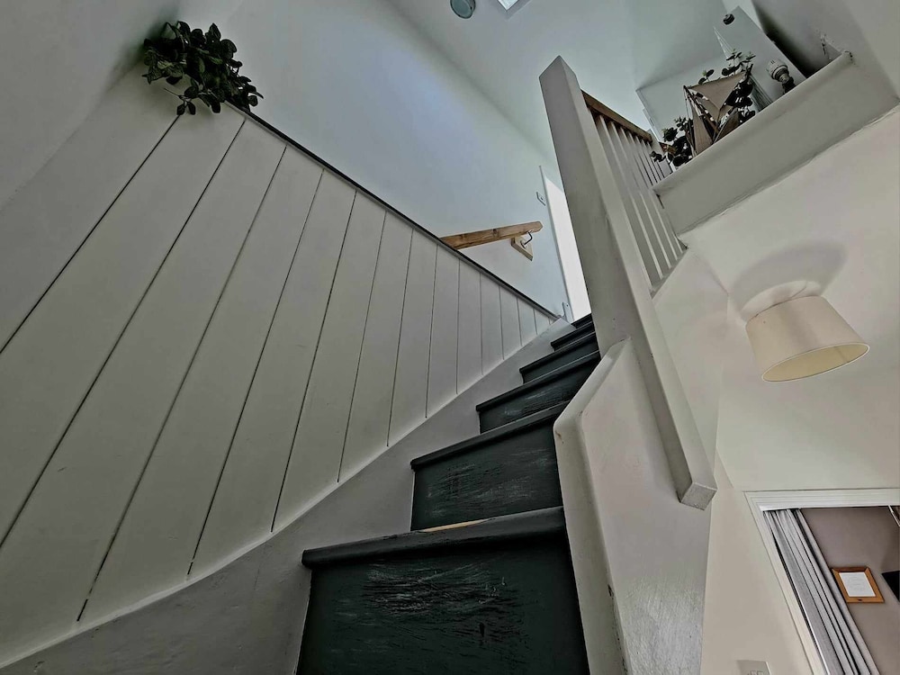 Albion Cottage