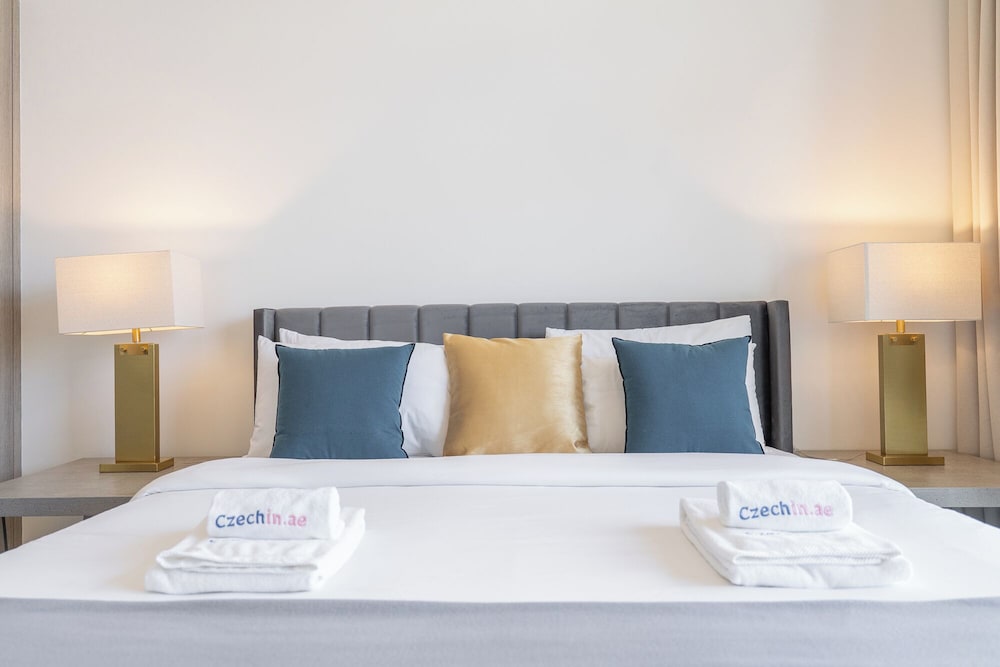 Luxury Stay At JVC with Pool & Gym