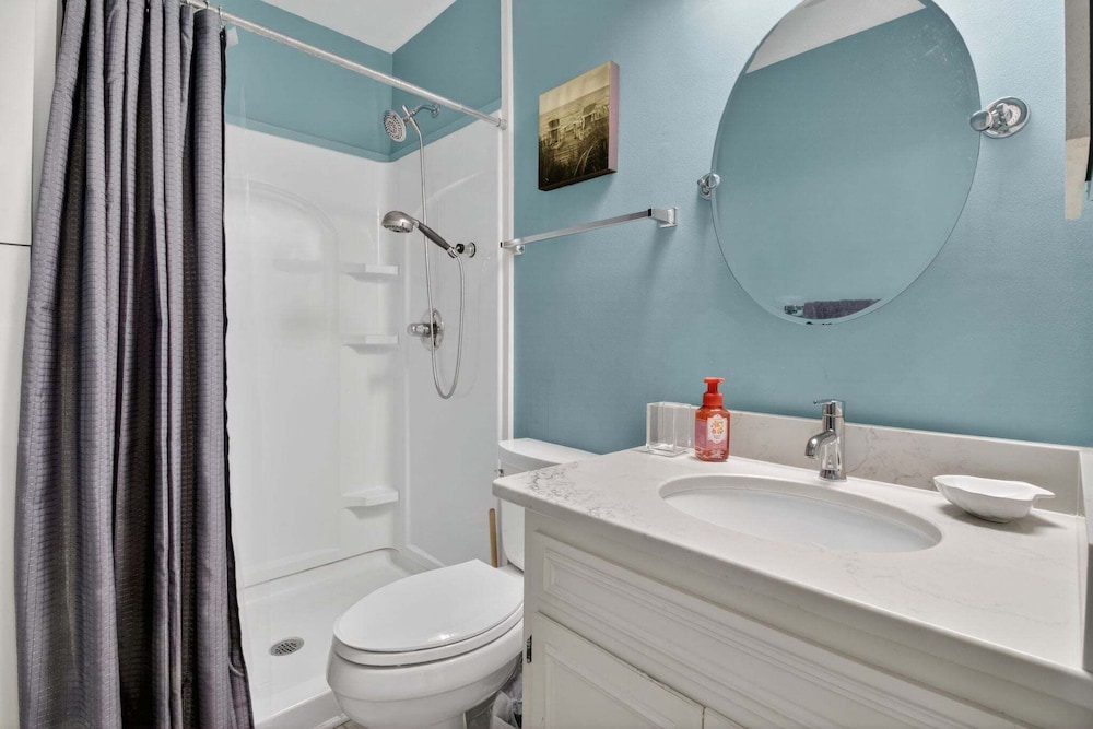 Ocean View Condominium 2 Bedroom Condo