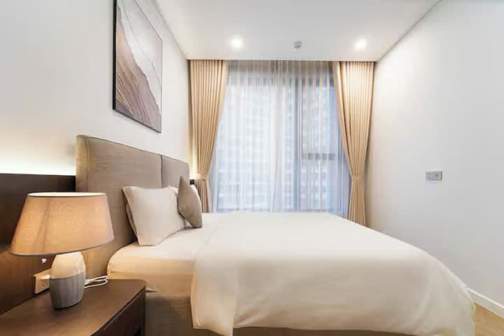 Kluxstay Lumiere Riverside Residence
