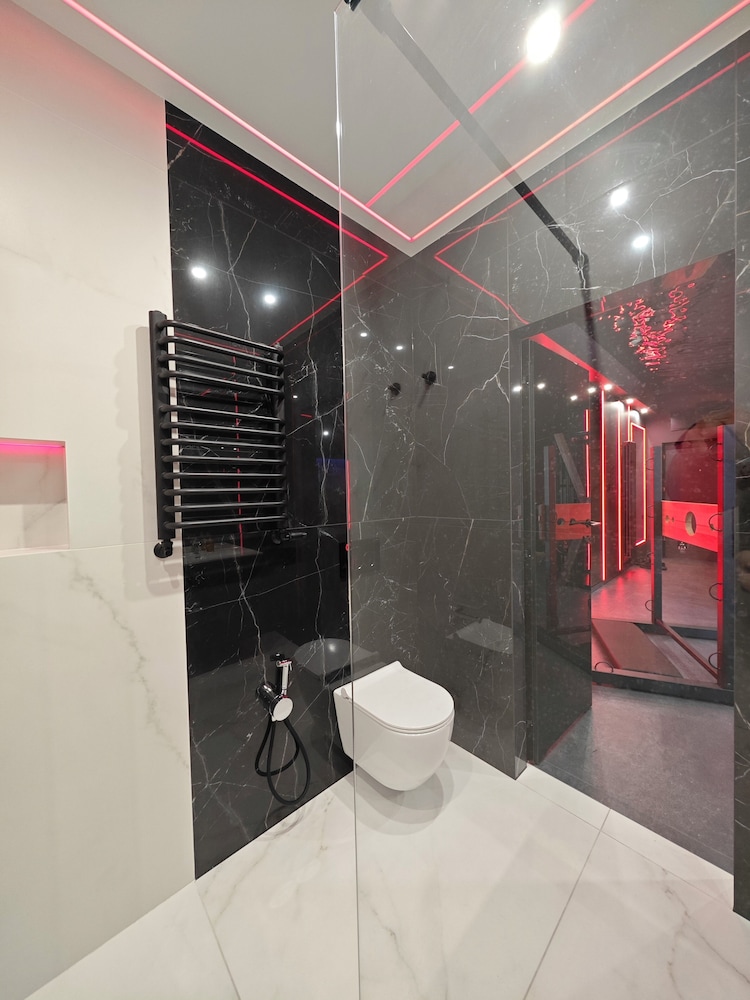 Love Apartment close to national stadium