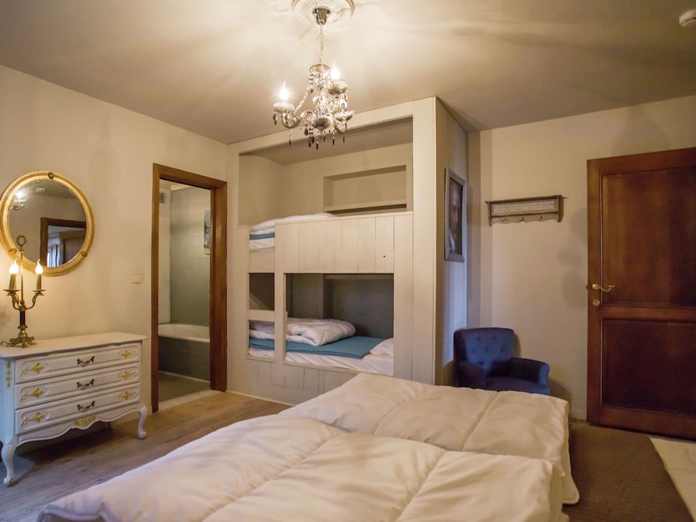 Holiday Home in Alveringem Near Coast view 4