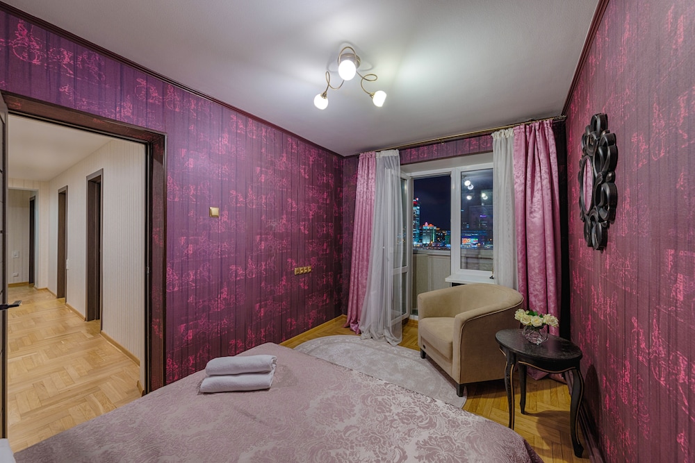 HOME APART Storozhovskaya 8 street view 5