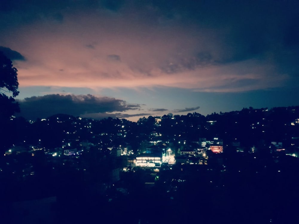 Unique View Hotel - Hostel