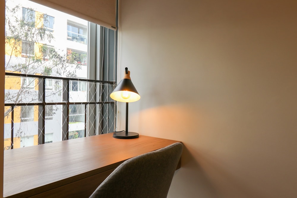 w Charming 2BR w Balcony in Miraflores