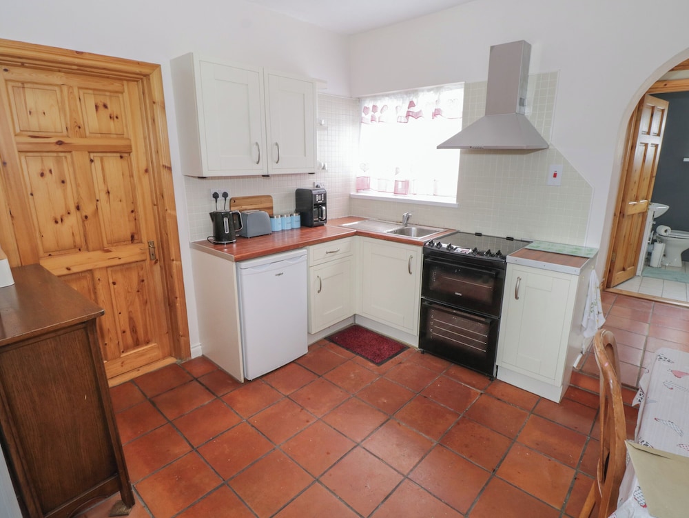 7 Aikenhead Terrace