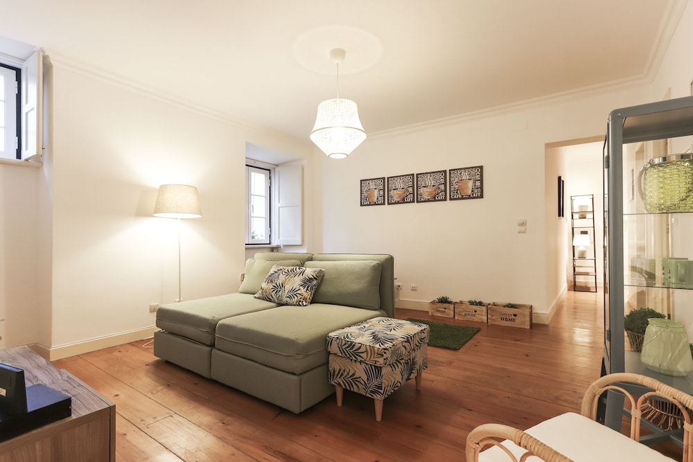 Alfama Prestige by Homing