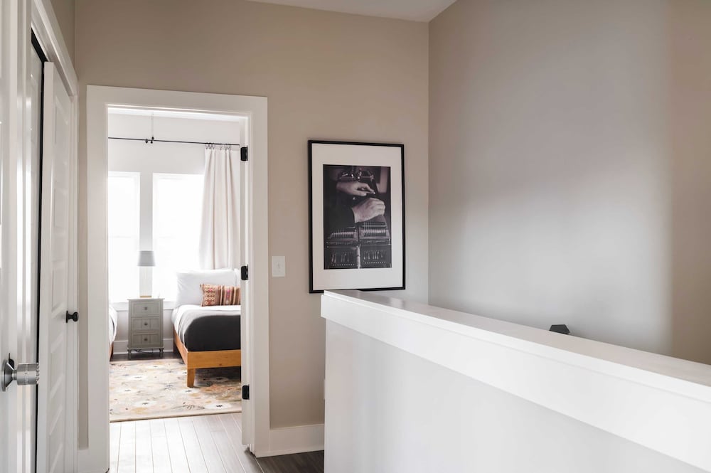 8 Nashville Homes w/ 21 Bedrooms, 21 Baths & Space for 74, Just Minutes From Broadways Nightlife, Dining, and Music Scene Cherokee by Avantstay