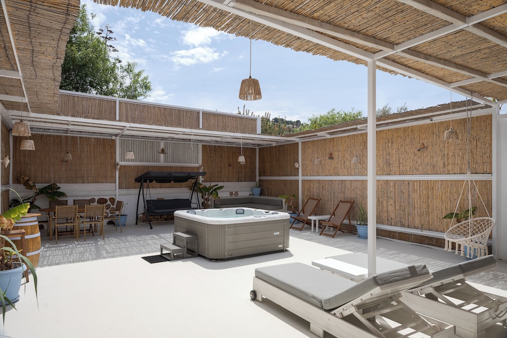 Porfyra Suite 1