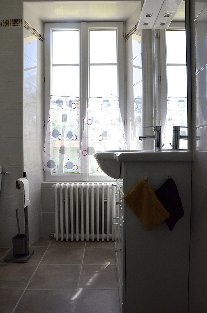 Le Vieux Noyer view 5