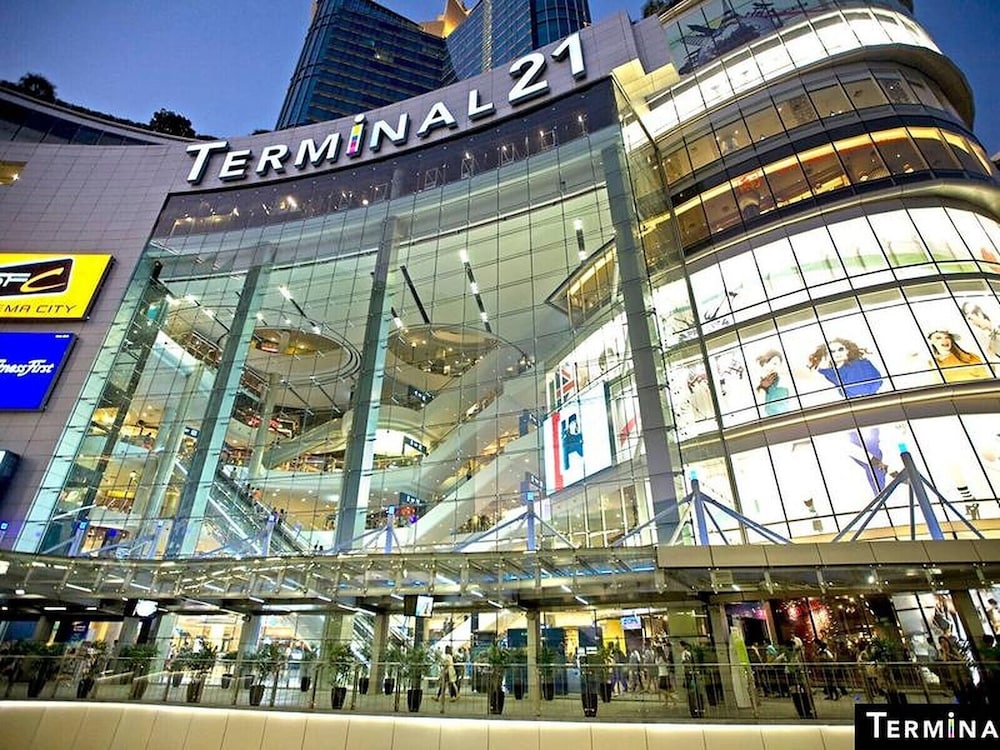 Brand New Luxury 1 Br Near 2mrt 2bts 3 Shopping