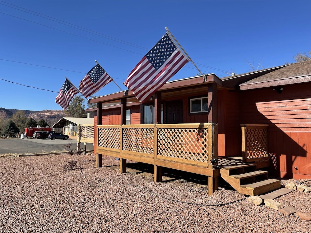 Crazy Horse Rv Resort view 3