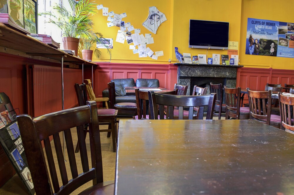 Kinlay House Hostel
