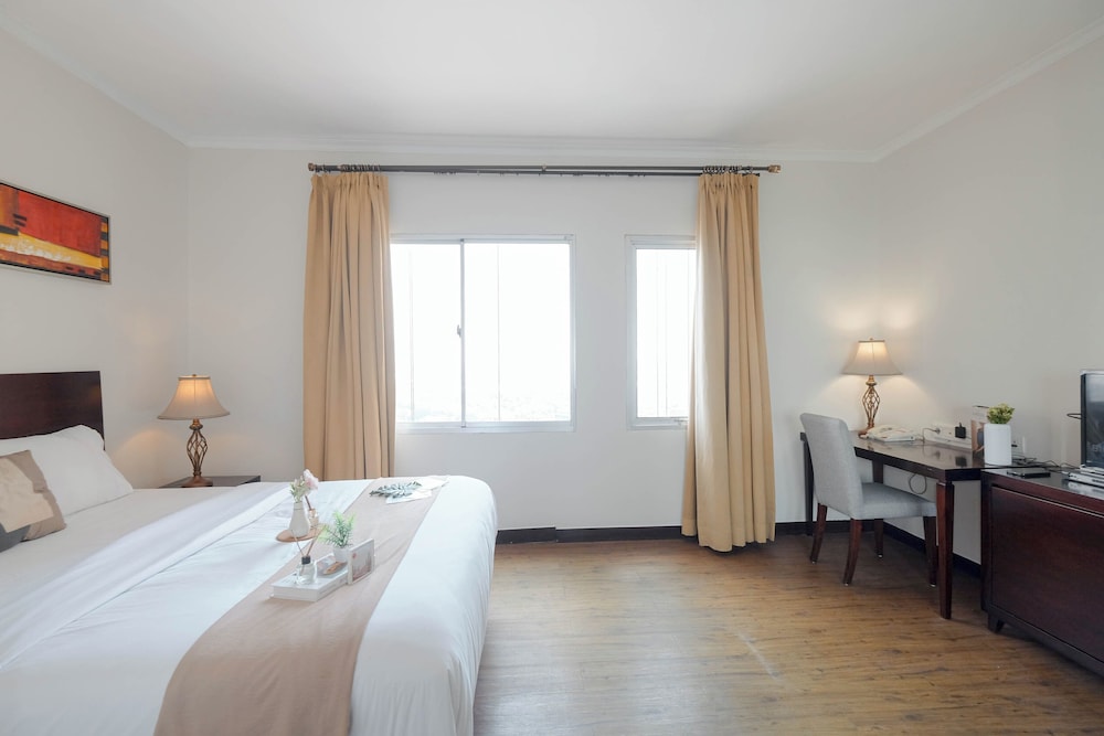 Cozy And Spacious 1Br Apartment At Marina Ancol