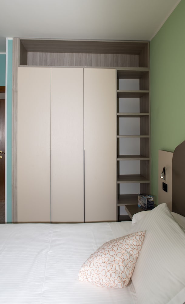 Suites Marilia Apartments