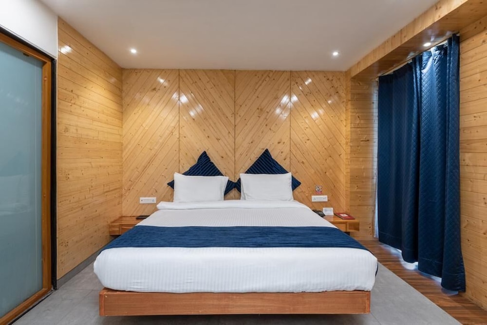 MV Acosta by Lawrence hotels
