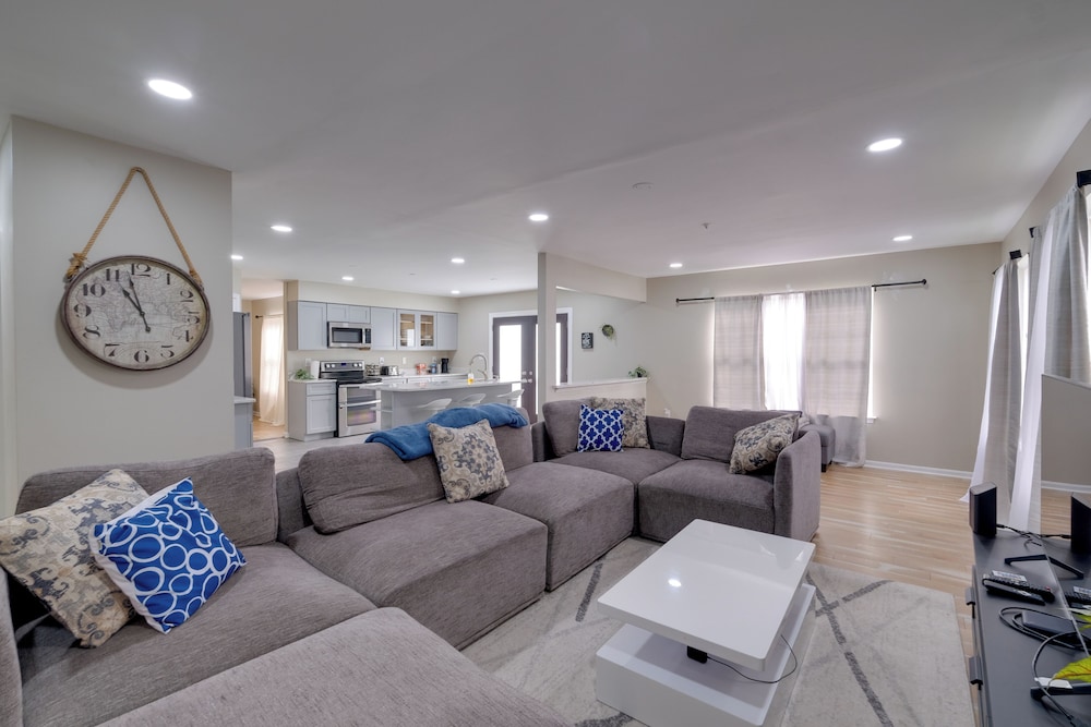 Family Home Near UMD & Dtwn Silver Spring!