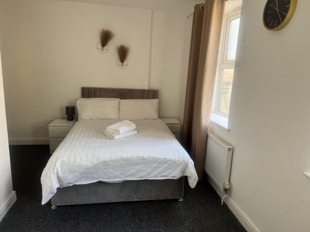 Lewisham - Apartment - Sleeps 5 - 93ws