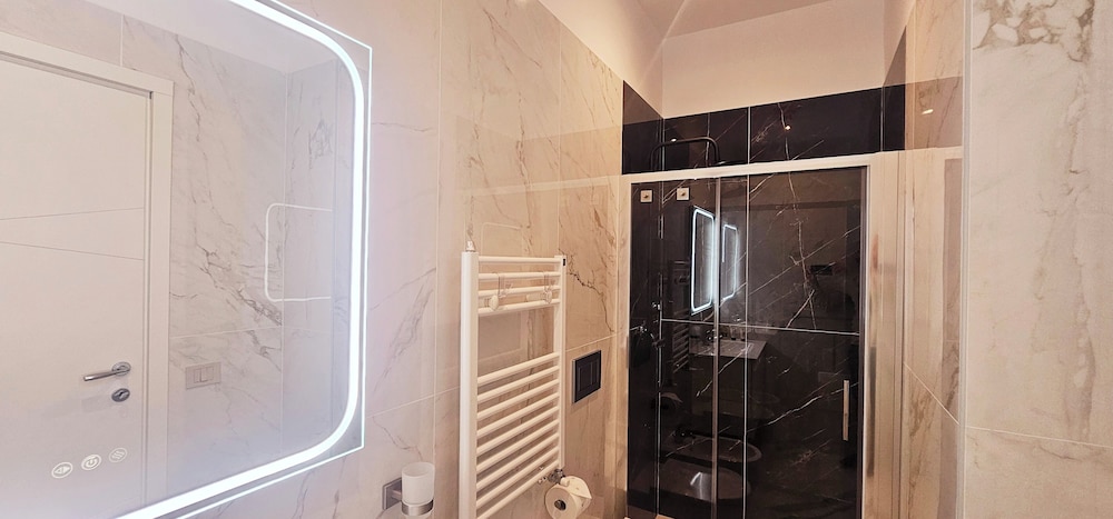 Il Magnifico Superior Rooms 400m from Tiburtina Railway Station and 290m from Metro