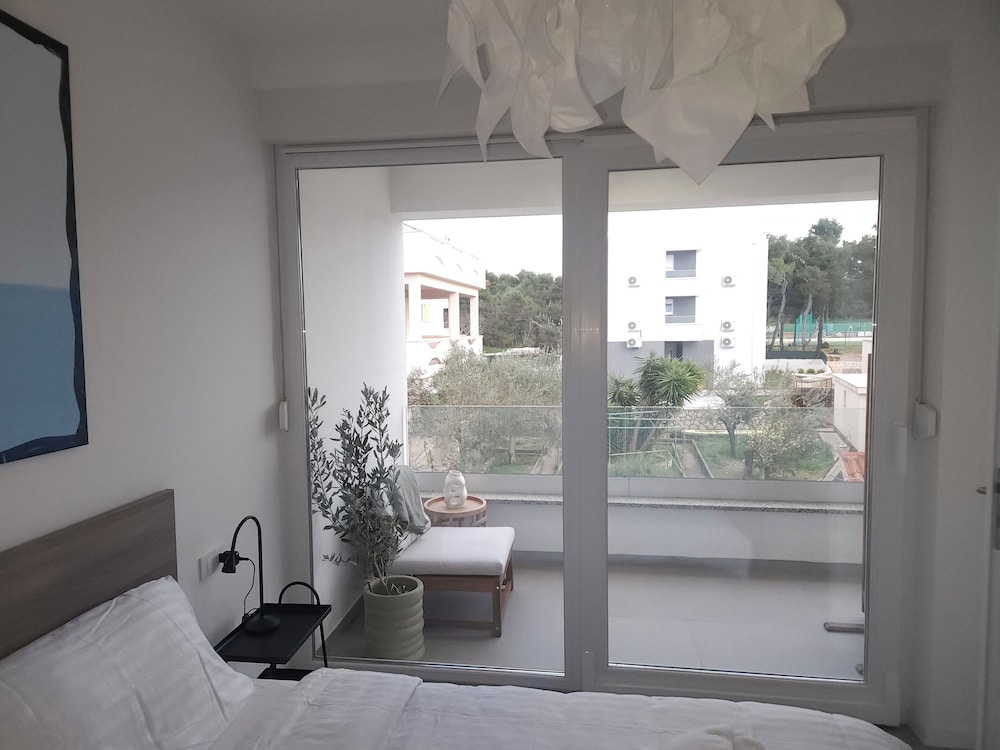 Smash 2 - Two-bedroom Apartments