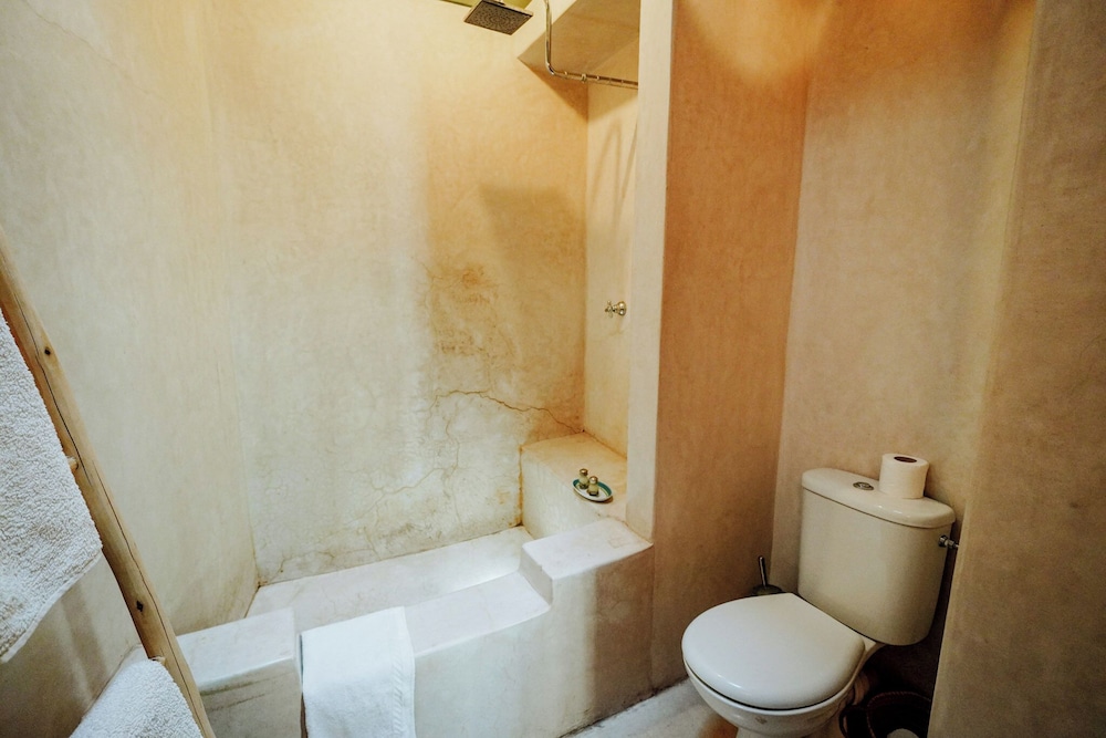 Riad dar ayur
