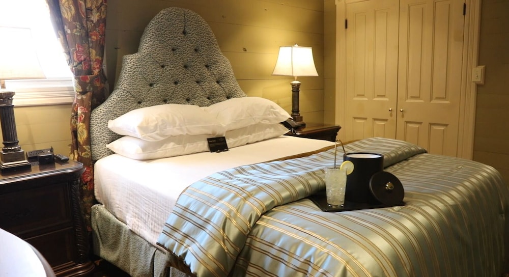 P.A. Smith Hotel