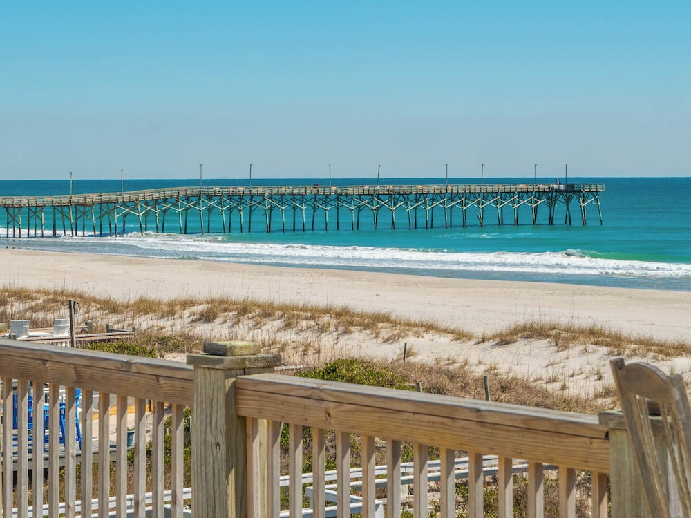Serendipity by Topsail Realty