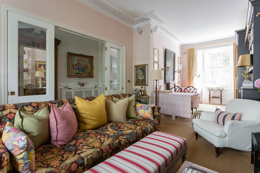 Brunswick Gardens II by Onefinestay