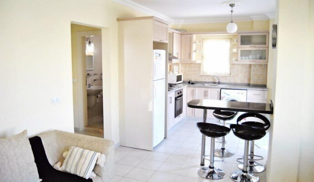 Turquoise Homes Adabuku 2 Bedrooms Pool