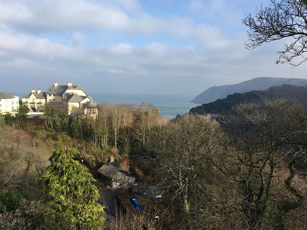 Lynton Vacations - Sinai House - Property Image 27