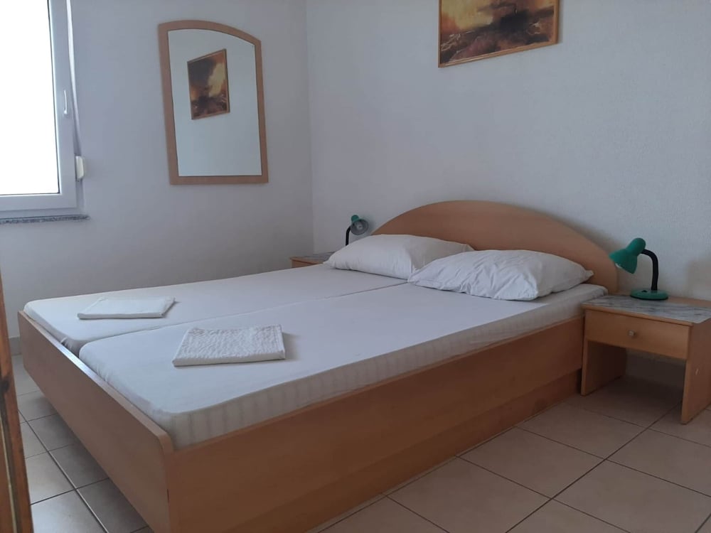 Sea View Holiday Home in Okrug Gornji near Trogir view 2
