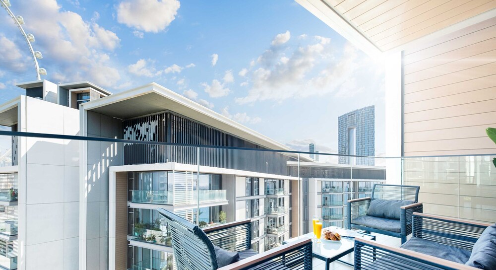 LUX Holiday Home - Bluewaters Residences