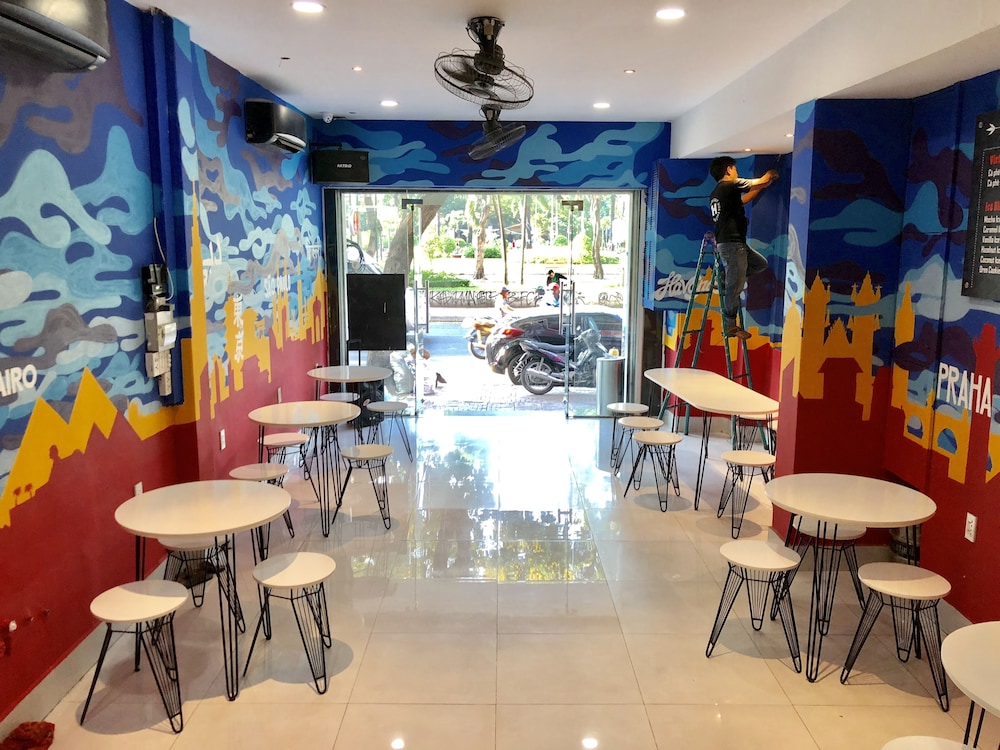 The Hideout - Hostel