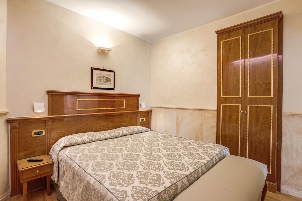 Pantheon Rooms