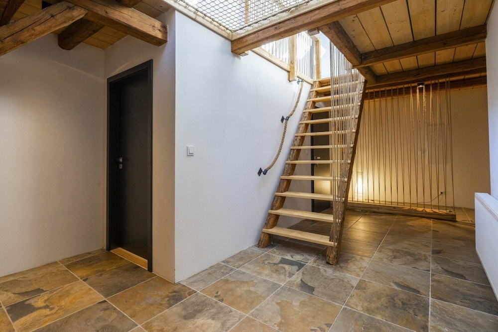 Villa in Rudnik With Private hot tub