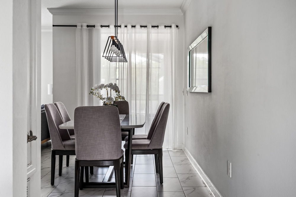2605 Storey Lake Orlando Disney