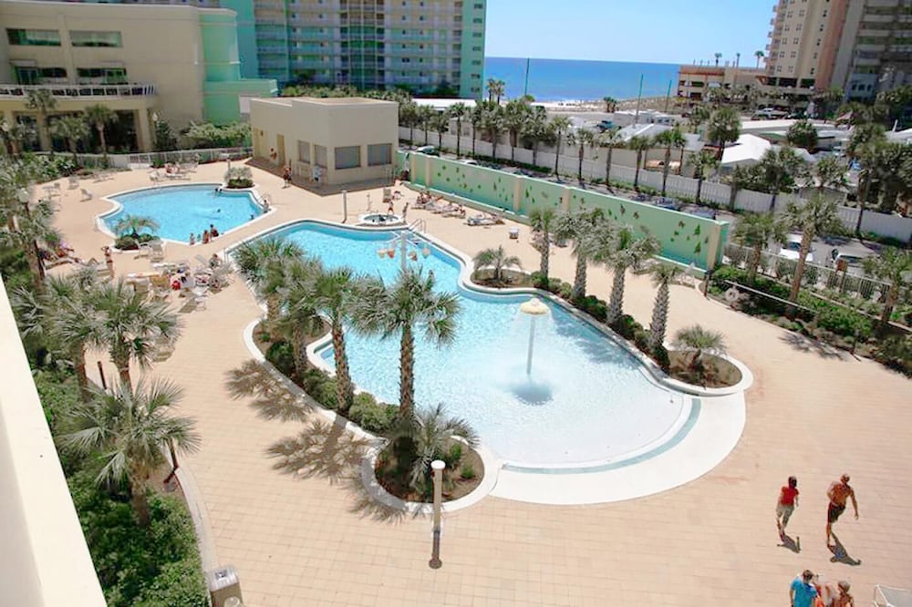 Emerald Beach 325