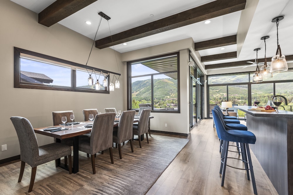 Nine Peaks 4 Bedroom Home