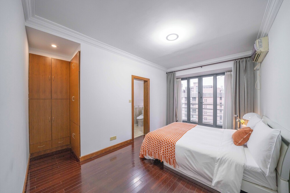 Tyms Modern 1BR APT Gubei Carnival Court