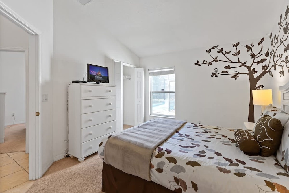 Game Room Plus Private Pool 4BR Disney Area