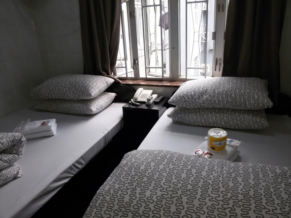 Tom's Guest House