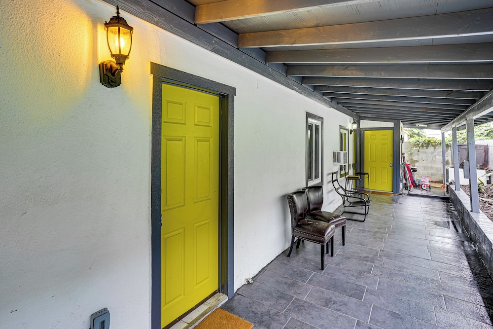 Explore LA & Long Beach: Compton Condo w/ Patio