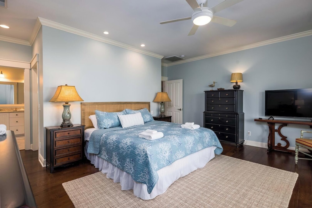 111 Cardinal Crest