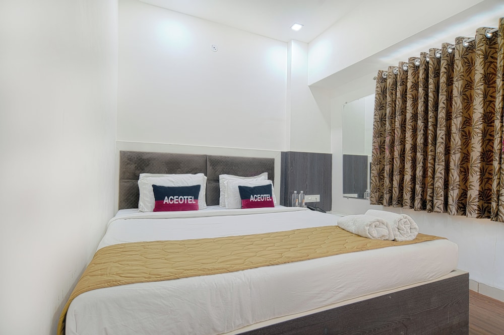 Aceotel Resort 7th Cloud Indore