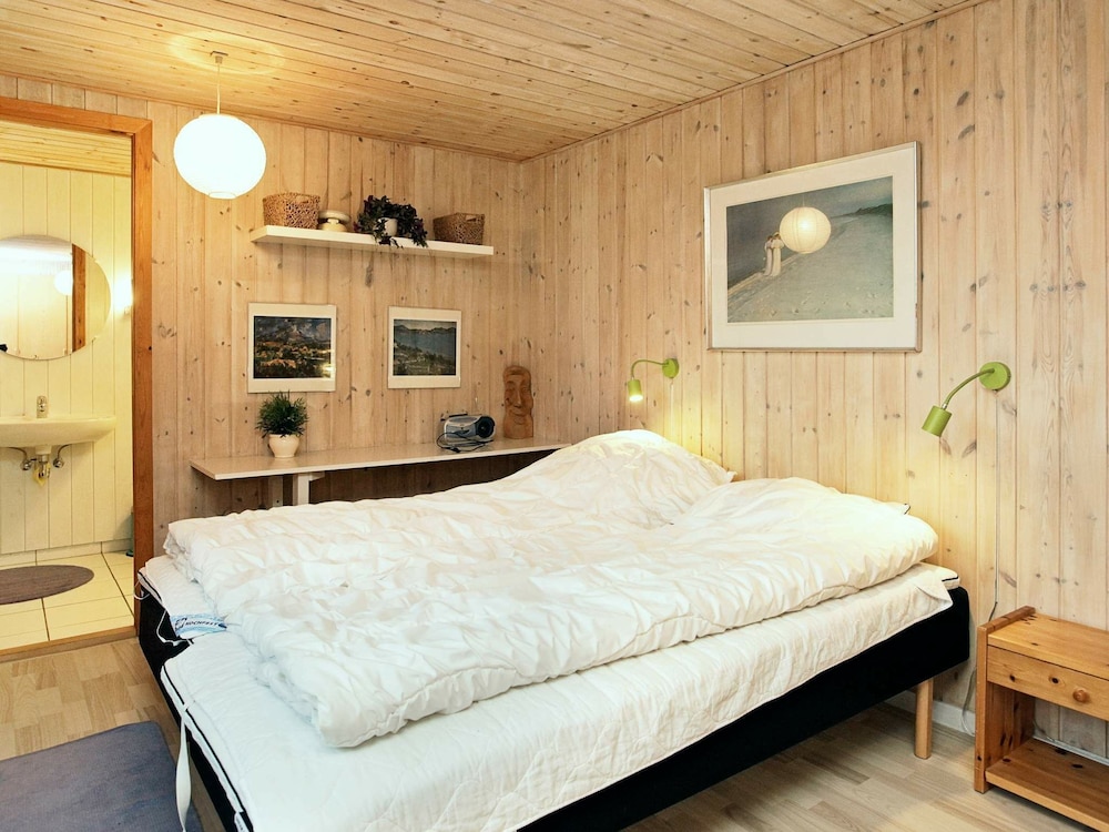 Cozy Holiday Home in Oksbøl near Beach view 4