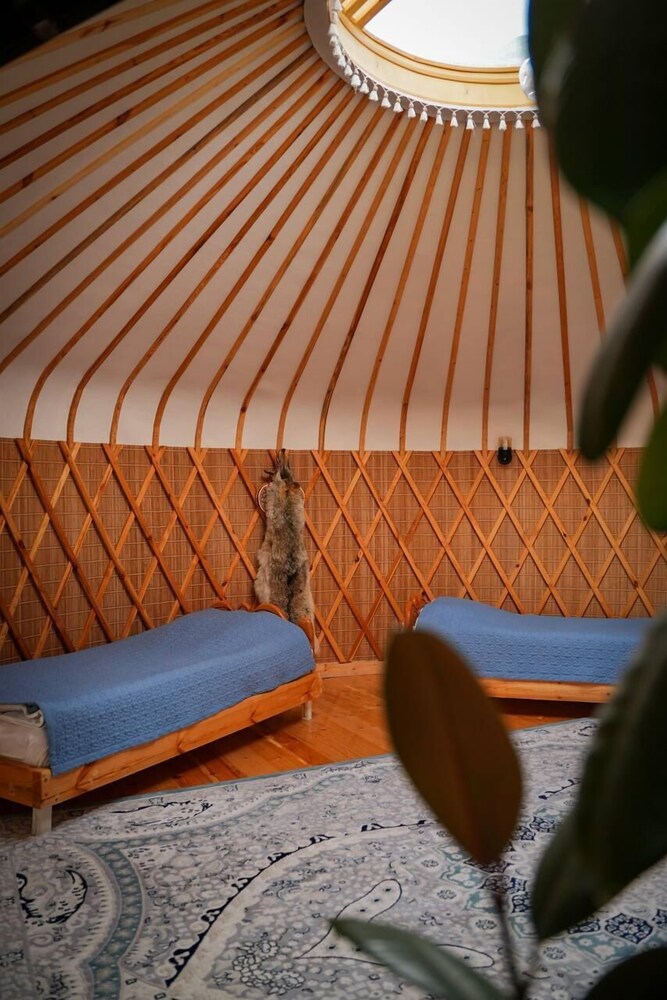 Rahmat Yurts